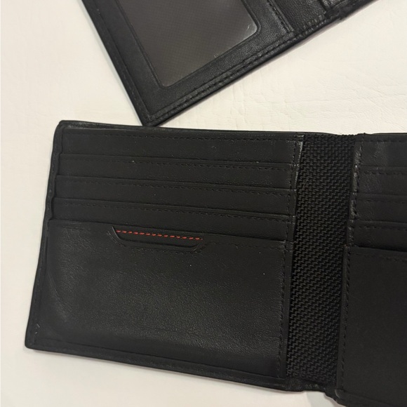 TUMI Men’s Delta RFID Global Removable Passcase ID Wallet Leather Black - Picture 10 of 16